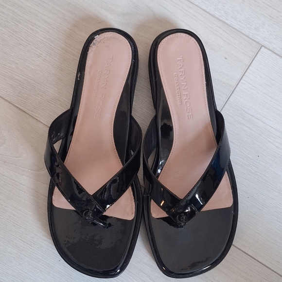 Taryn Rose Collection Taziana Black Patent Leather Thong Sandals. Size 8M - Picture 3 of 9